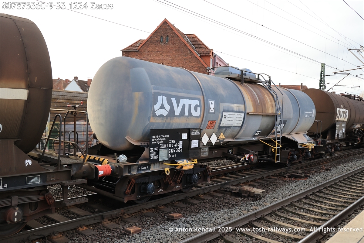 807875360-9_33 1224 Zaces.JPG